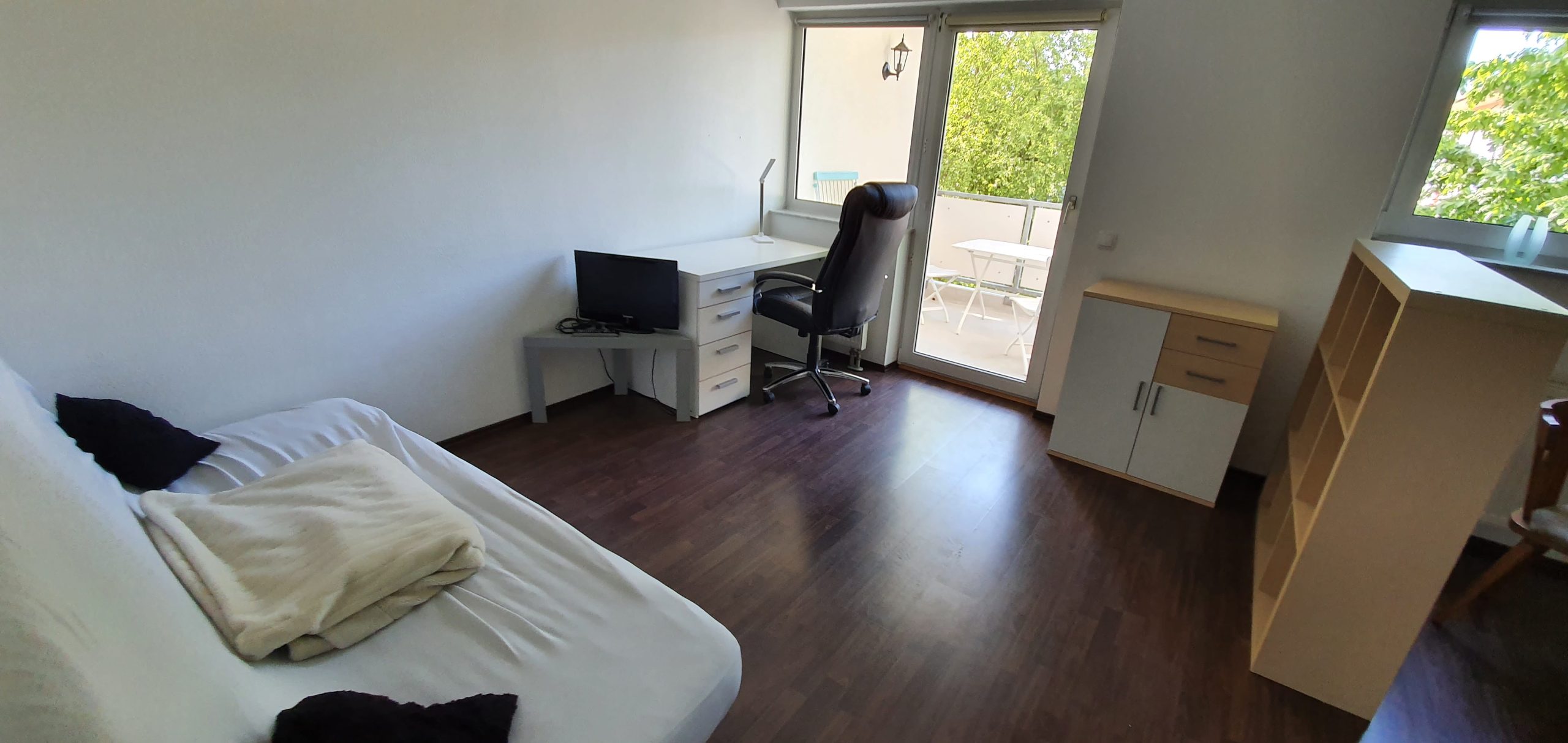 Möblierte 1-Zimmer-Wohnung mit Balkon, Aufzug, Stellplatz & Keller in attraktiver Lage von Gießen
